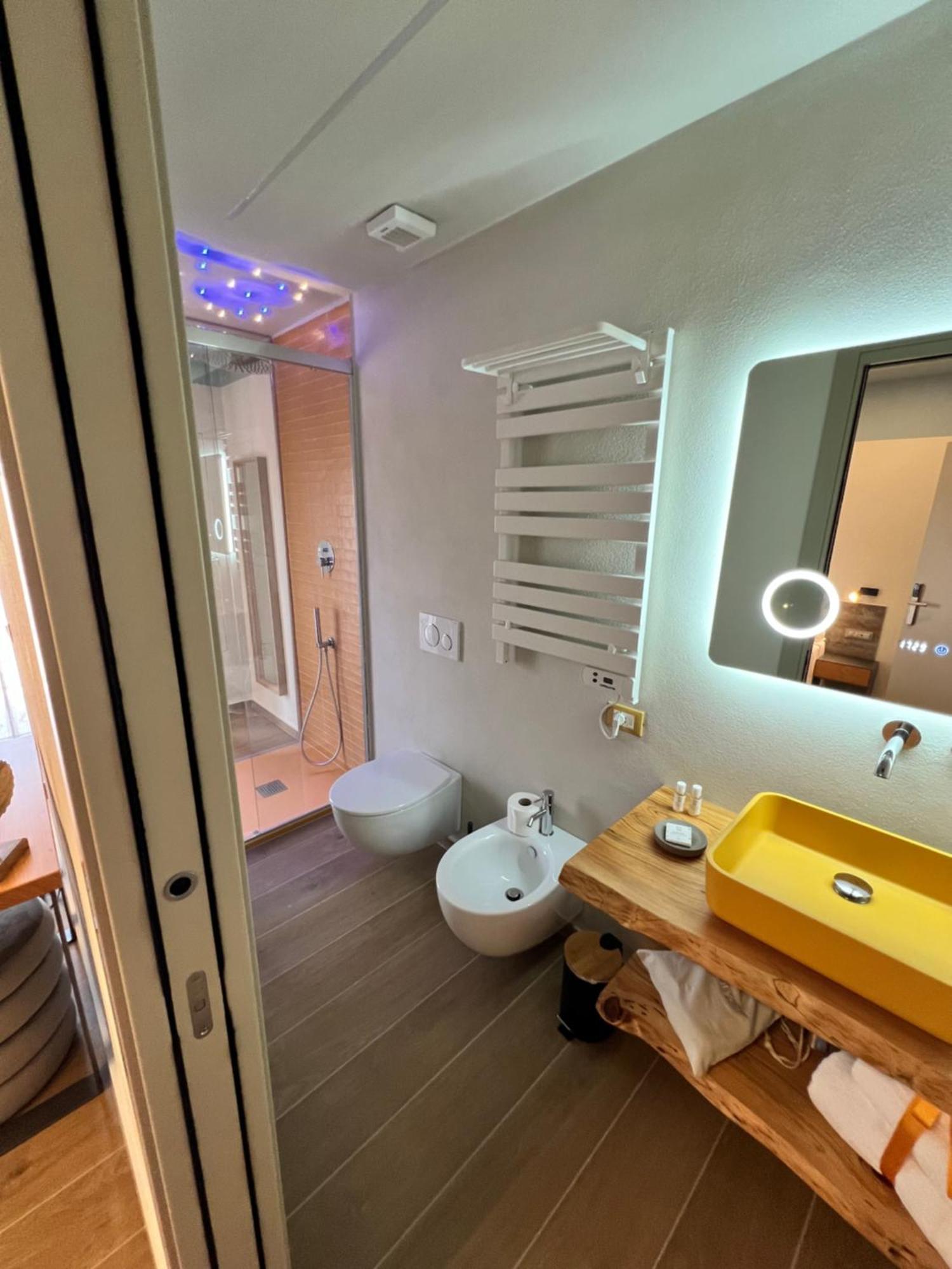 Luci Sul Mare -Boutique Rooms Фоллоника Экстерьер фото